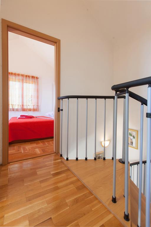 Villa Lora Tučepi Extérieur photo