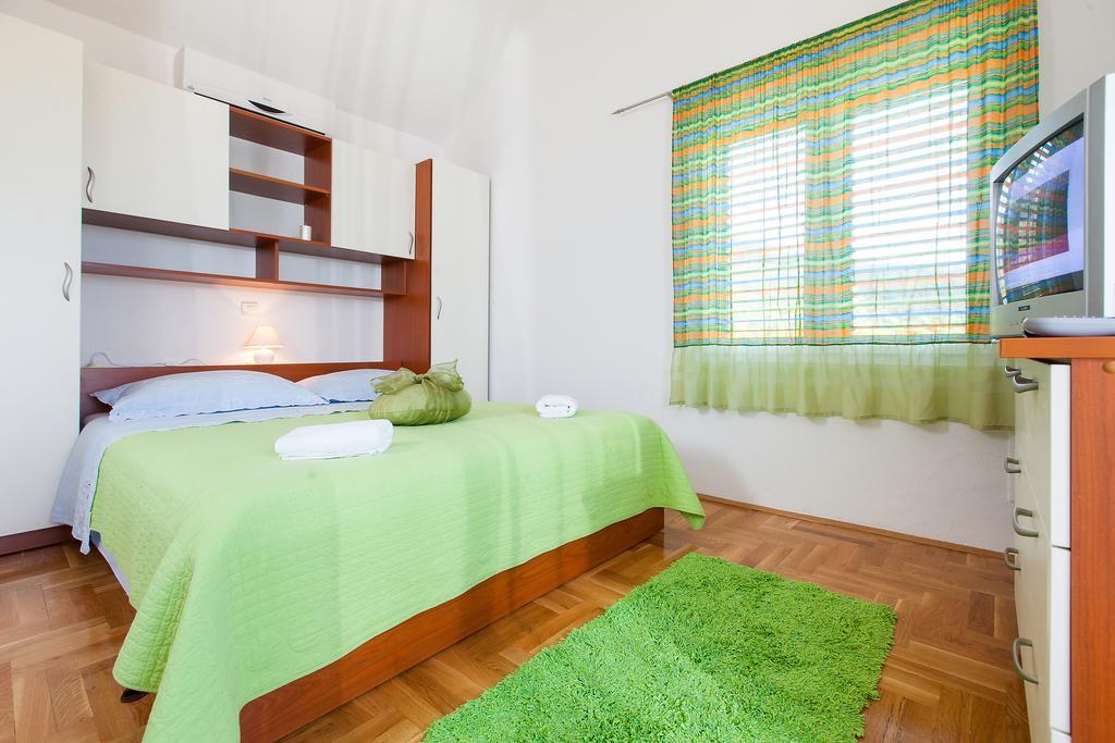 Villa Lora Tučepi Extérieur photo